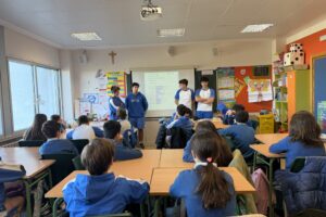 FanzineActuaDia3Ayudantes4